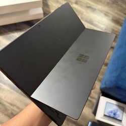 Surface 7 Pro (Like New)