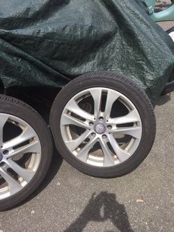Four 17’ in Mercedes Benz Wheels.