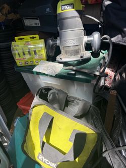 Ryobi straight router