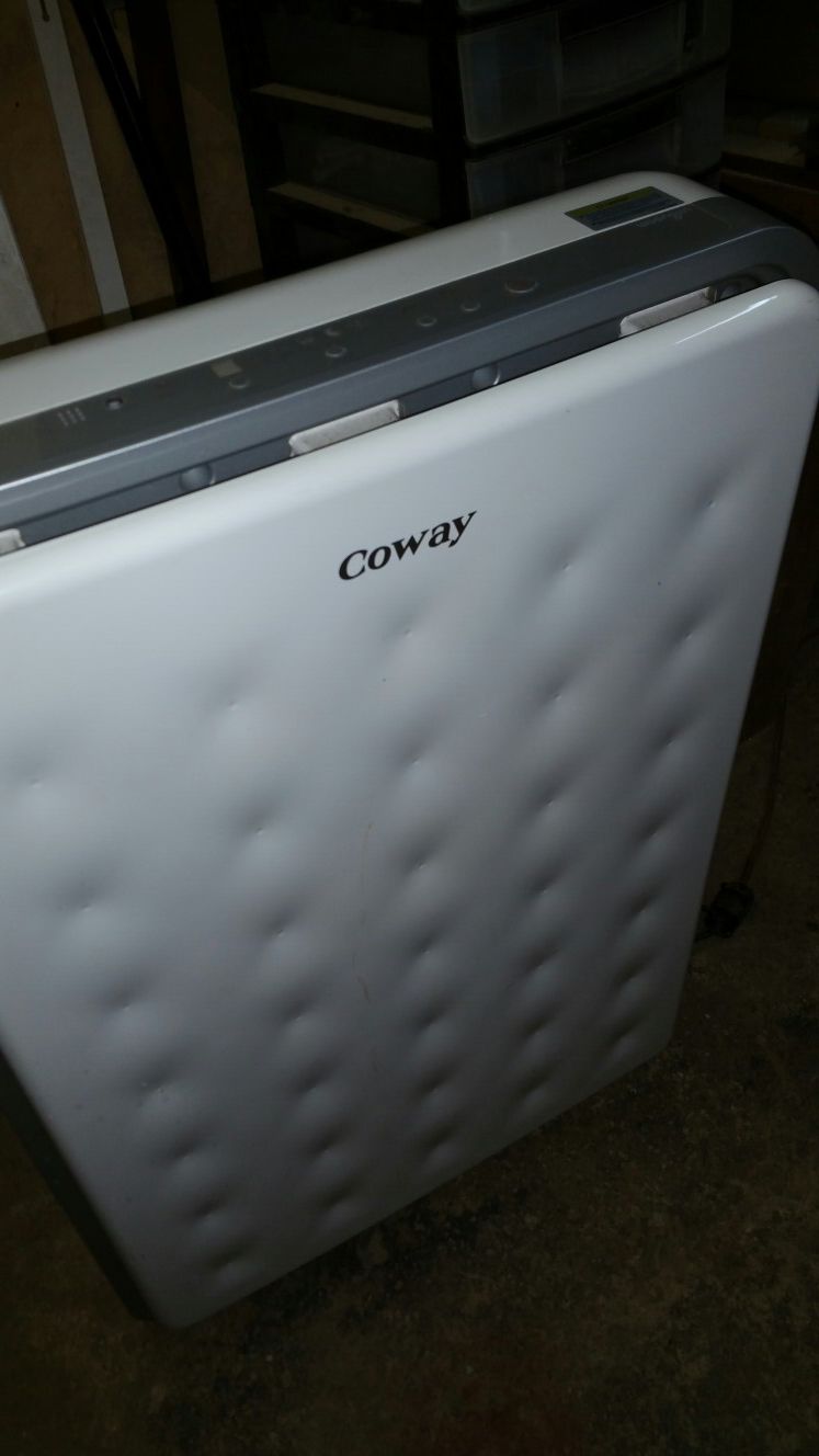 Coway ortable air purifier/ fresher