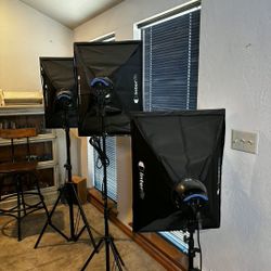 Interfit F5 Professional 3-Light Softbox Studio Lighting Kit