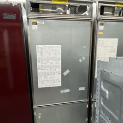 Panel Ready Built In SubZero 36” Wide Bottom Freezer Refrigerator 