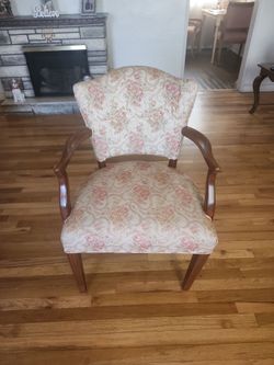 BEAUTIFULL  chair