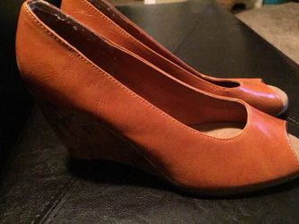 Aerosoles wedge shoe size 8.5