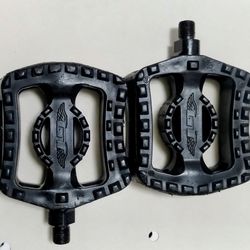 Vintage 1/2"  GT/Dyno Wing BMX Pedals