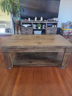 Heavy duty coffee table