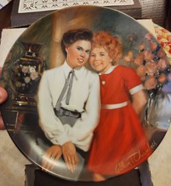 Annie Collector Plate