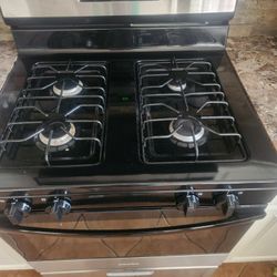 Amana 4 Burner Stove