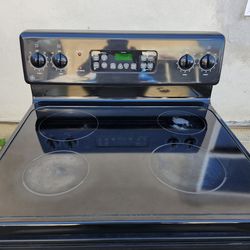 GE - Glass Top Range ( ELECTRIC -220V )