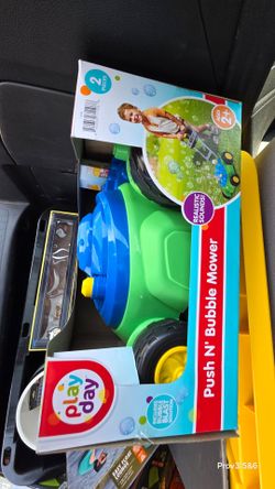 KIDS TOY BUBBLE MOVER NEW FOR 2+ YEARS $10 ONLY
