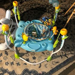 Kids https://offerup.com/redirect/?o=Mi5jb20= Bouncer