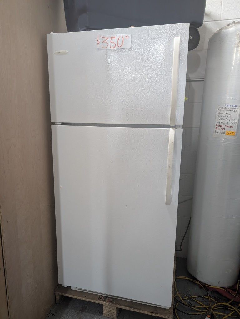 Used Top Freezer Refrigerator 30" Wide