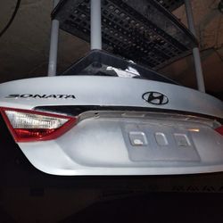 2012 Hyundai Sonata Body Parts