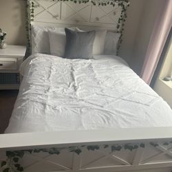 Full Size Bed Set 