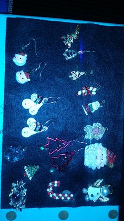 Christmas Earrings & Pins