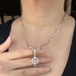 Plata 925 cadena con Nudo de bruja.