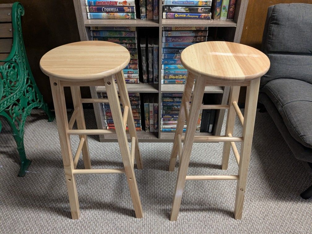 Matching Bar Stool Set