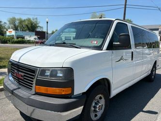 2015 GMC Savana 3500 Passenger