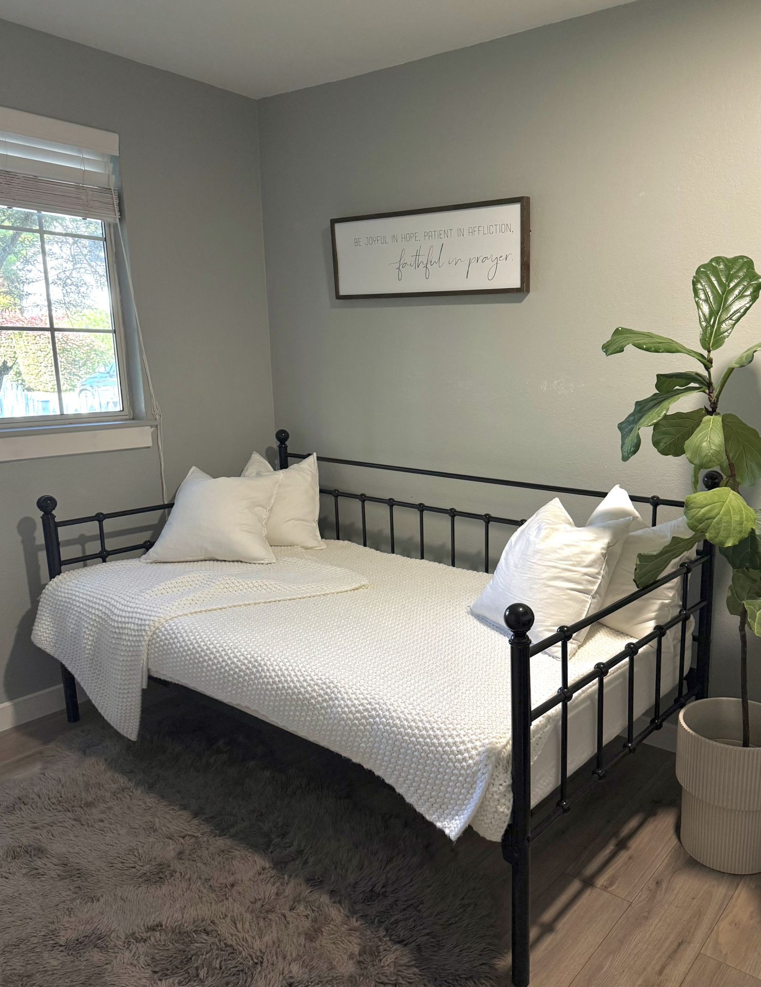 Vintage Style Twin Bed + Mattress