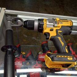 DeWalt New 20v Max Brushless Hammer Drill Driver 