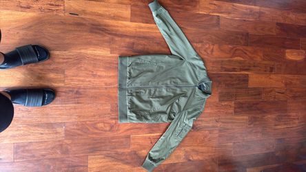 Men’s green jacket