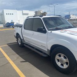 2002 Ford Explorer Sport