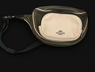 coach fanny pack / belt bag