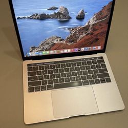 MacBook Pro 13” 2019 2.8ghz 16gb Ram i7 Ssd