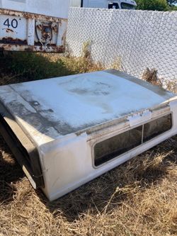 Camper shell