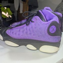 Jordan 13 Retro Purple Venom/Black-White - SIZE 6.5