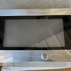 GE profile Microwave DOOR Only
