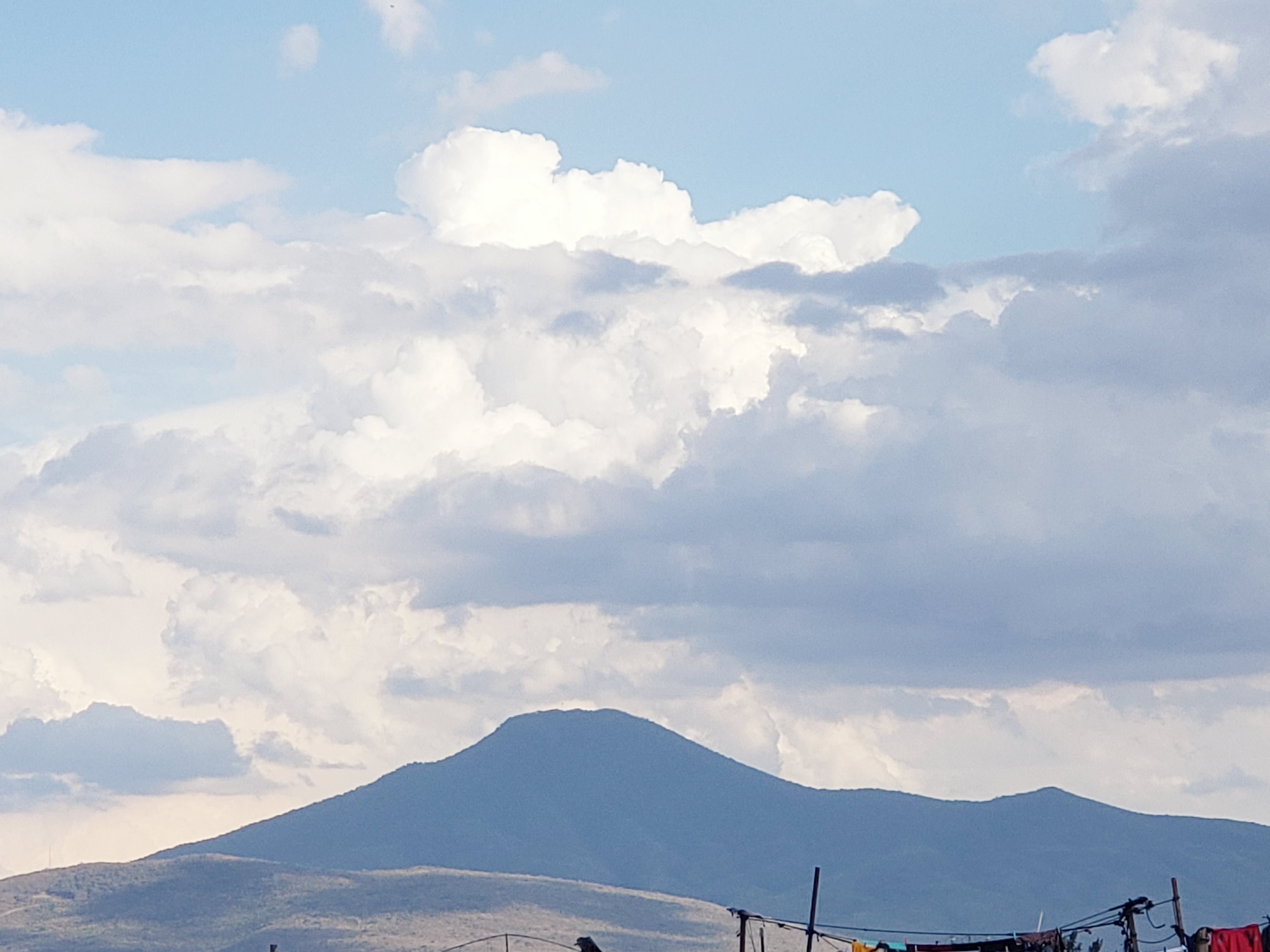 House for sale in Zamora, Michoacán. Mex for Sale in CRYSTAL CITY, CA