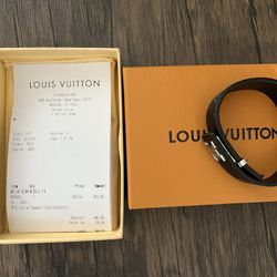 LV bracelet 