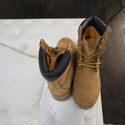 TIMBERLAND BOOTS- NEW 