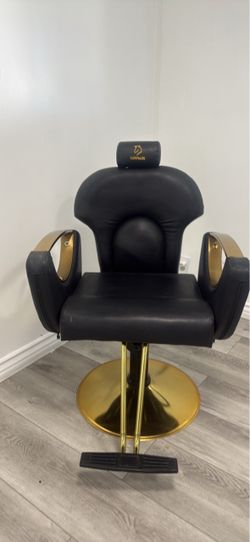 Silla para salon  100 Dollars