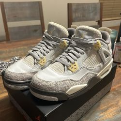 Air Jordan Retro 4 