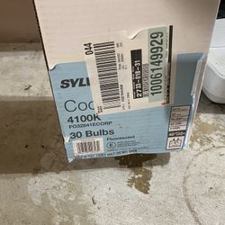 23 Sylvania 48” Fluorescent Tubes (Cool White, 32 W)