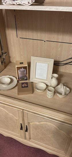 Lennox Collection-$75.00