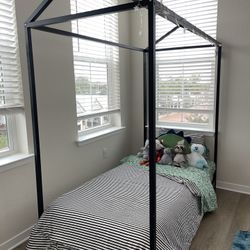 Twin House Bed frame 