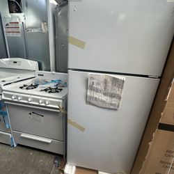 New White Kitchen appliances Apartment ADU