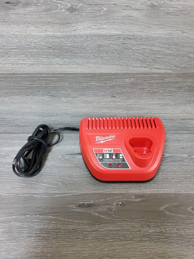 Milwaukee 48-59-2401 M12 Multi Voltage Battery Charger