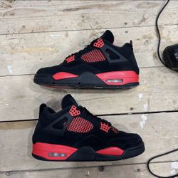 Jordan 4 Red Thunders