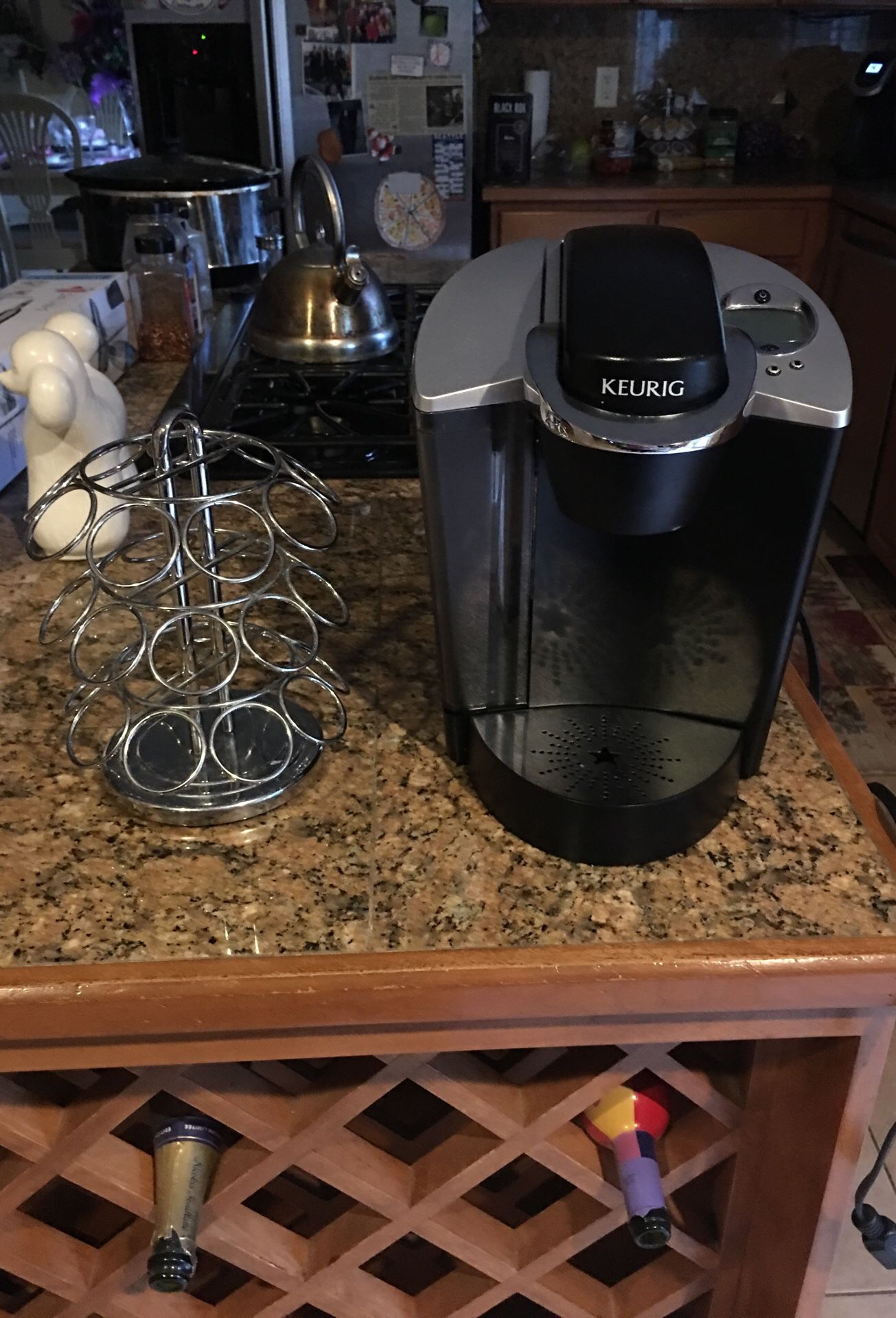 Keurig coffee maker with holder