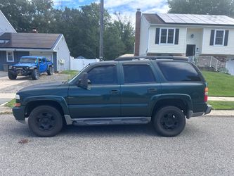 Chevrolet Tahoe SUV Dark Green