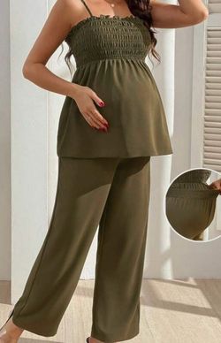 Green maternity 2 piece set