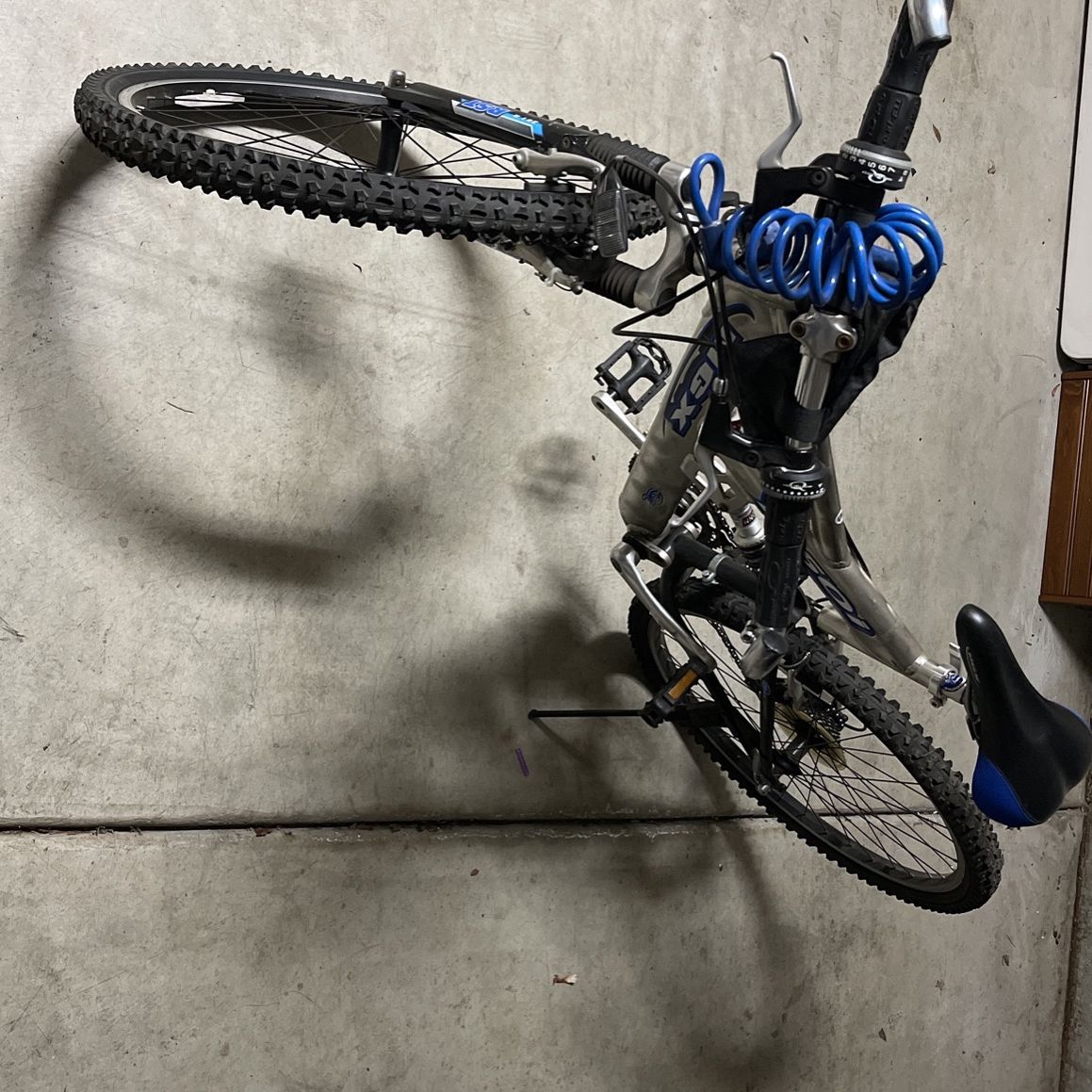 MGX D50i Bicycle for Sale in Montclair CA OfferUp