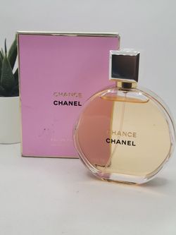 CHANEL 

CHANCE Eau de Parfum

3.4 fl