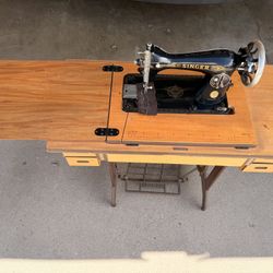 Singer Sewmaster Vintage Sewing Machine