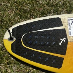 5’3” x 17.5 x 2.18 Scrivi Surfboard