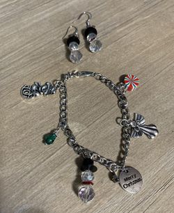 Merry Christmas 🎄 Charm Bracelet Set